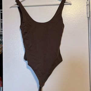 Babaton contour scoop neck tank bodysuit